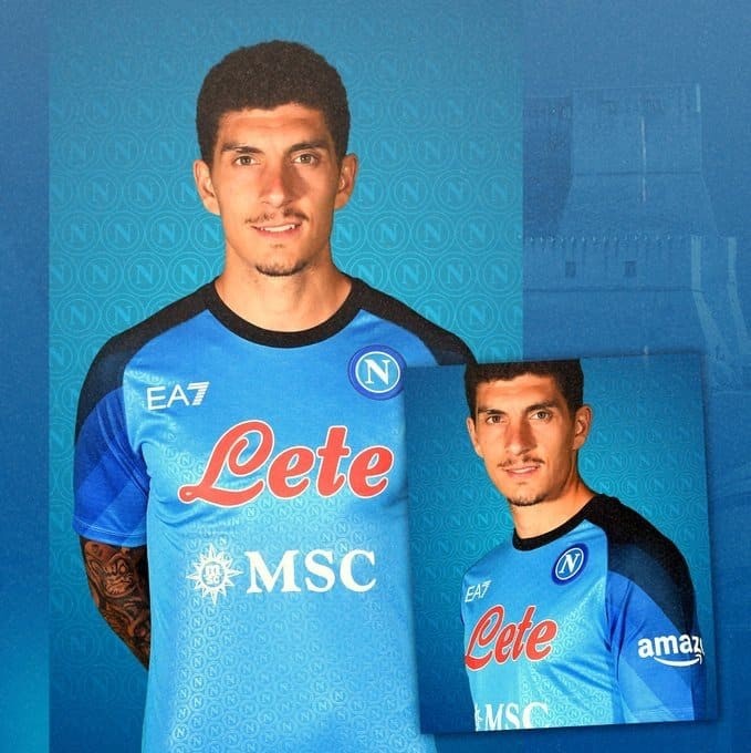 napoli new jersey.jpg